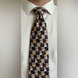 Vintage Gianni Versace Italian silk geometric floral tie